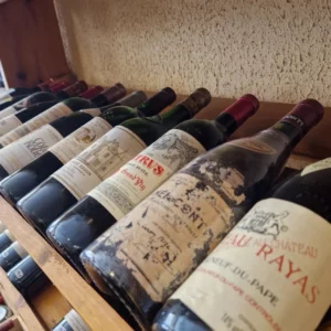 Comment conserver une bouteille de vin (guide complet pour préserver sa qualité… et sa valeur)